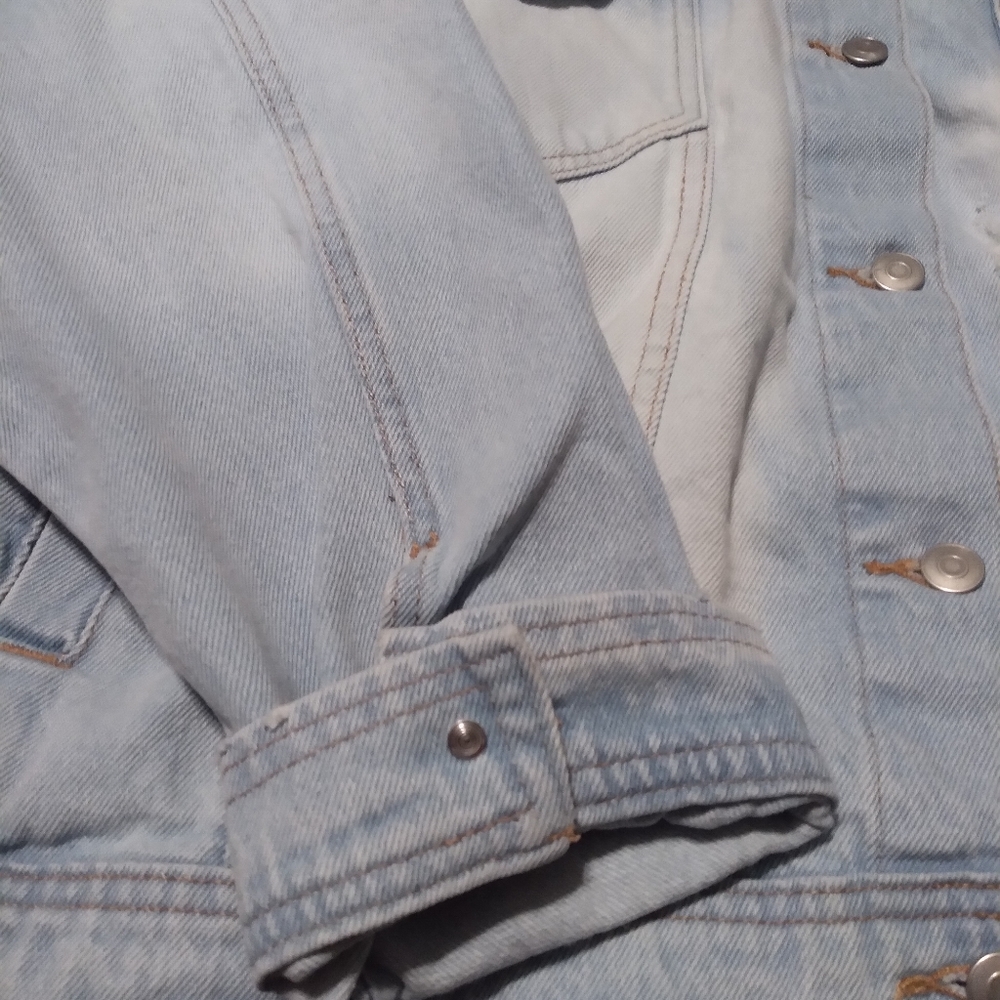 Jean jacket - Picture 7 of 8